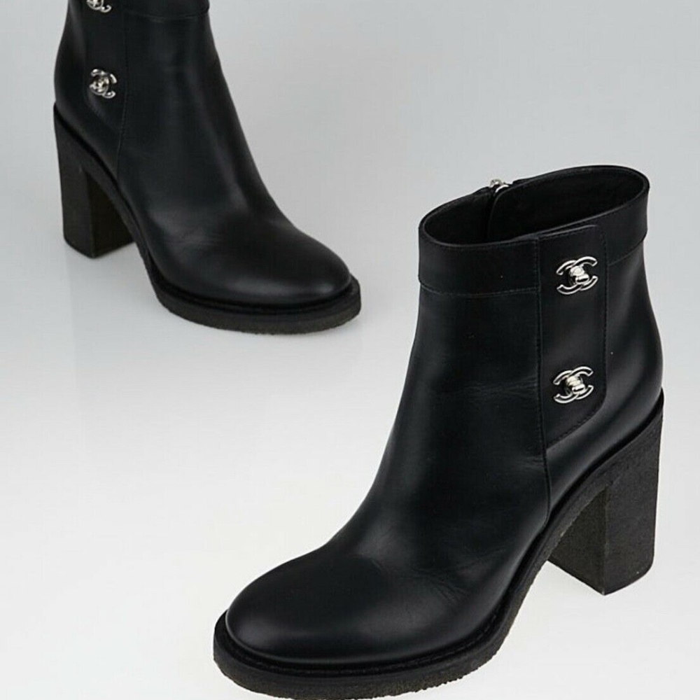 CHANEL Calfskin CC Turnlock Ankle Boots size 40